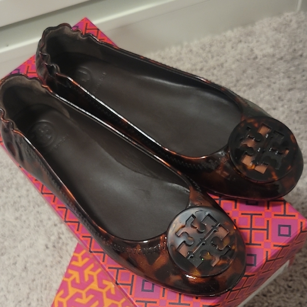 Tory Burch Minnie Travel Ballet Logo Tortoise Shell Flats